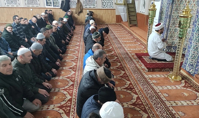 Ahmet Cevdet Paşa Camii'nde Sabah Namazı Buluşması