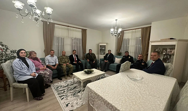 Vali Ekici’den Şehit Ailesine Ziyaret