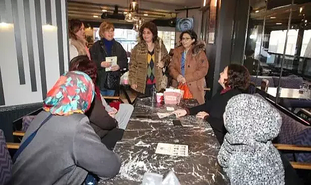 Seçilirlerse mahalle kadınlara emanet olacak