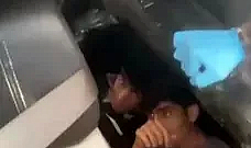 Cipin koltuğunun altında 2 kaçak göçmen yakalandı; nefes alabilmeleri için hortum sistemi kurulmuş
