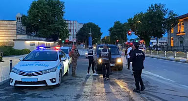 Edirne’de ‘asayiş’ uygulamasında 7 kaçak göçmen yakalandı