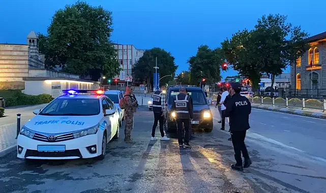 Edirne’de ‘asayiş’ uygulamasında 7 kaçak göçmen yakalandı