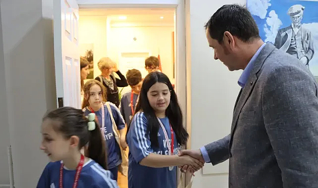 Genç Yetenekler Belediye Başkanını Gururlandırdı