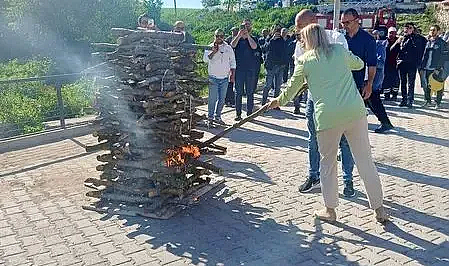 Kaynarca’da Hıdırellez Ateşi Yakıldı
