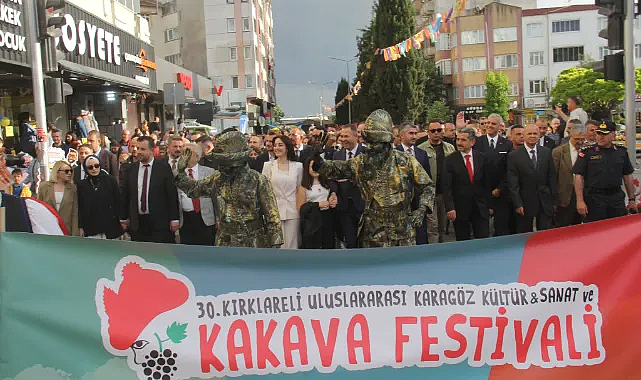 Kıklareli Kakava Festivali'ne Renkli Açılış