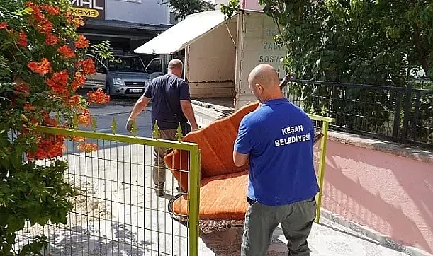 Paylaşım mağazası hayırseverlerin desteği ile büyüyor