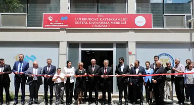 Vali Ekici, Lüleburgaz'da “Kadının Emeği” Temalı Yıl Sonu Sergisinin Açılışını Yaptı