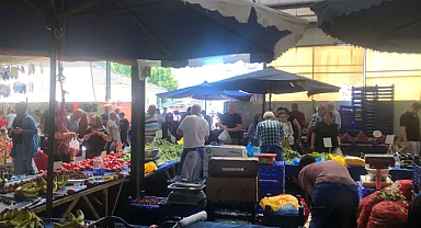 Babaeski Perşembe Pazarı'nda Bayram Sonrası Yoğunluğu