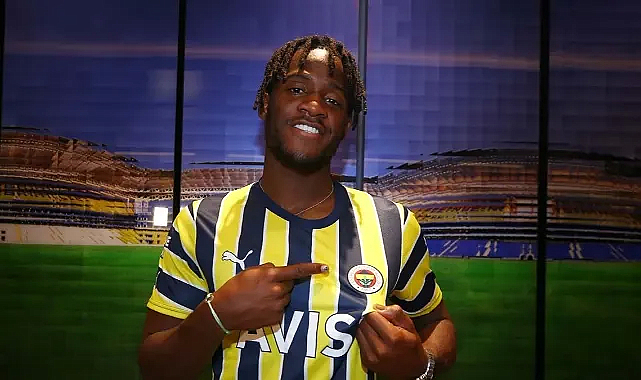 Batshuayi 1 Yıl Daha Fenerbahçe’de