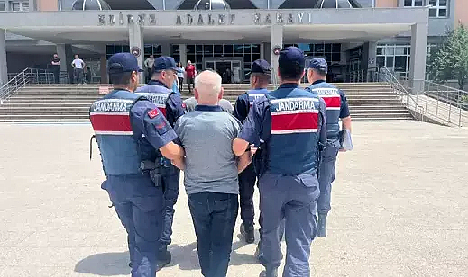 Edirne'de 24 yıl hapisle aranan 2 PKK'lı, yurt dışına kaçarken yakalandı