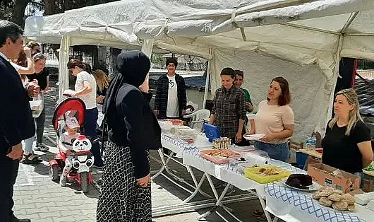 Kaymakam Çanakcıoğlu, Koloğlu İlkokulu'nun Kermesine Katıldı