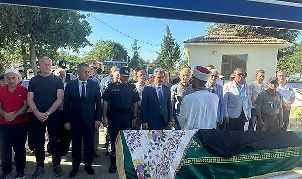 Kırklareli’nde 106 Yıllık Çınar’a Son Görev
