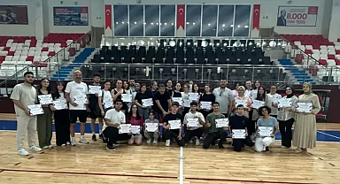 Kırklareli'nde Hentbol ’un Yeni Hakemleri Sertifikalarını Aldı