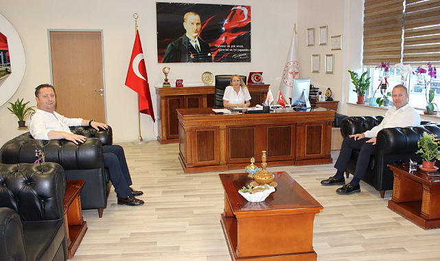 Kırklareli TSO Başkanları, Başhekim Dr. Türkyılmaz'a "Hayırlı Olsun" Ziyaretinde
