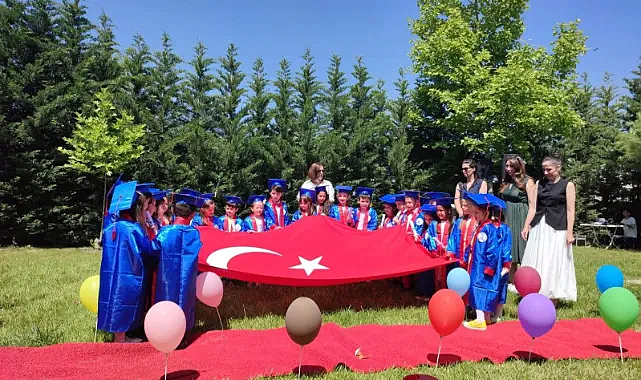 Süleymanpaşa Belediyesi Çocuk Akademisi’nde mezuniyet heyecanı