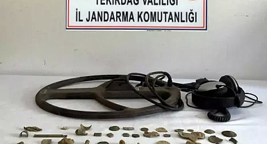Tekirdağ'da tarihi 47 obje ele geçirildi: 2 gözaltı