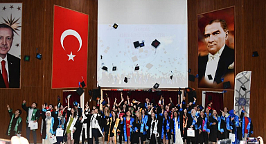 Tekirdağ Namık Kemal Üniversitesi 2023-2024 Akademik Yılı Mezuniyet Töreni Gerçekleşti