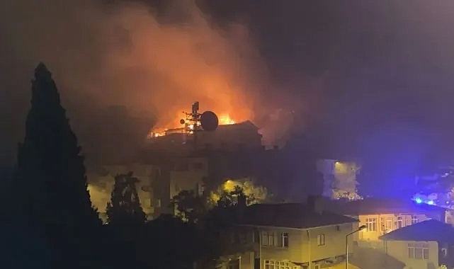 Vize'de Çatı Yangını Korkuttu! Hızlı Müdahale Felaketi Önledi