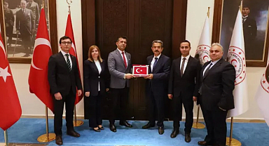 Başkan Yüzer, Yoğun Temaslarda Bulundu