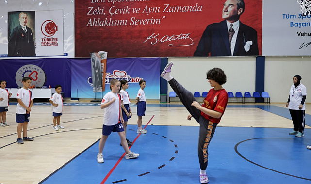 BAŞKANIMIZ AKAY YAZ SPOR OKULU KURSLARIMIZI ZİYARET ETTİ