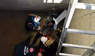 Düştüğü kuyuda mahsur kalan işçiyi itfaiye kurtardı