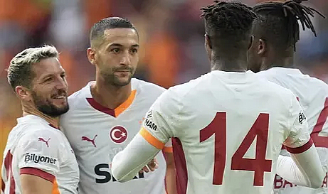 Galatasaray, Lecce'yi Hazırlık Maçında 2-1 Mağlup Etti