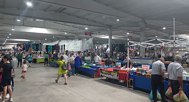 Kırklareli Kapalı Pazarı'nda Gıda Ürünleri Rağbet Görüyor