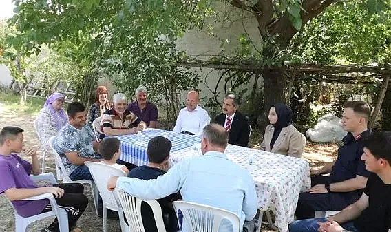 Kırklareli Valisi Birol Ekici'den Pınarhisar Tozaklı Köyü'ne Taziye Ziyareti