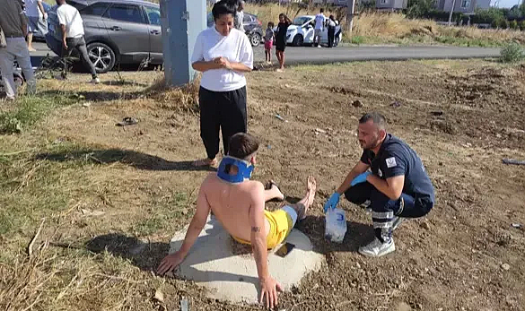 Otomobille çarpışan motosikletin sürücüsü yaralandı
