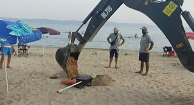 Saros’taki sahillerde sabit şezlong ve şemsiyeler kaldırılıyor