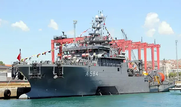 TCG AKIN gemisi, Tekirdağ'da halkın ziyaretine açıldı