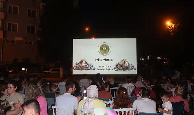 Vize'de Açık Hava Sinema Geceleri: İlk Film Gösterimi Gerçekleştirildi