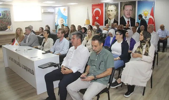 AK Parti Kırklareli İl Başkanlığı'nda 23. Kuruluş Yıl Dönümü Kutlandı