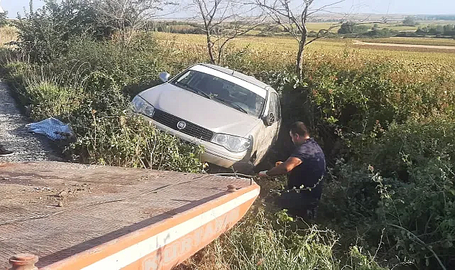 Kaynarca Yolunda Kaygan Zemin Kazaya Sebep Oldu