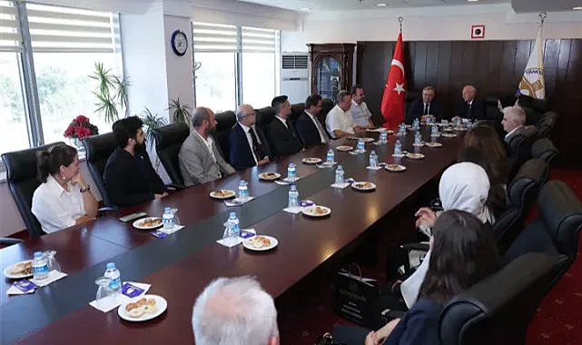 TRAKYA ÜNİVERSİTESİ REKTÖRÜ PROF. DR. MUSTAFA HATİPLER GÖREVE BAŞLADI