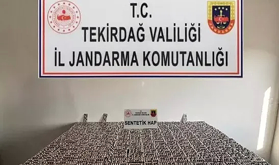 Çerkezköy'de tek edilen araçta 55 bin uyuşturucu hap ele geçirildi