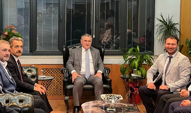 Gençlik ve Spor Bakanı Dr. Osman Aşkın Bak, Babaeski Belediye Başkanı Dr. Fırat Yayla'yı Ziyaret Etti
