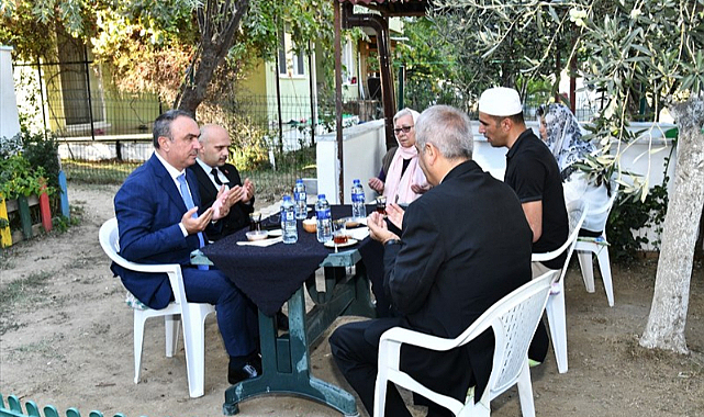Vali Soytürk Annesi Vefat Eden Gaziye Taziyelerini İletti