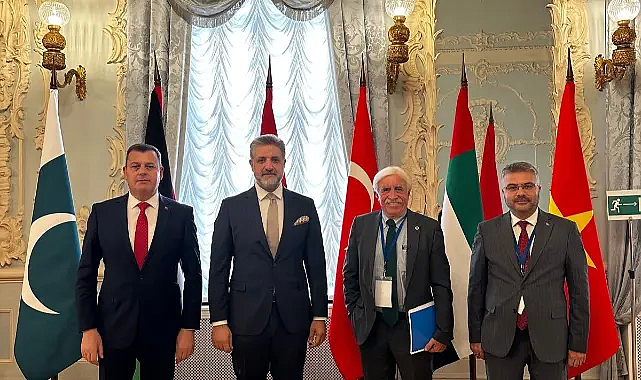 Vecdi Gündoğdu'dan Moskova APA Toplantılarında Türkiye-Rusya İş Birliği Vurgusu!