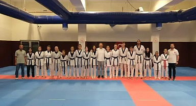 Kırklareli Belediye Başkanı Derya Bulut, Başarılı Taekwondo Sporcularıyla Buluştu