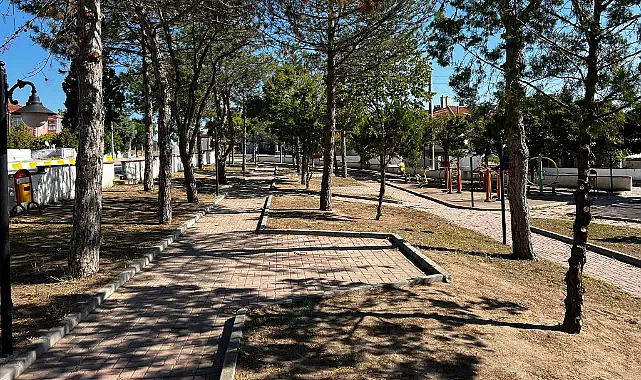 Pehlivanköy'de Parkların Bakım ve Onarım Çalışmaları Hızla Devam Ediyor