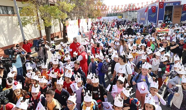 Türk Kızılay, 156 Yıllık Yardımseverlik Geleneğiyle İyiliği Yaşatıyor