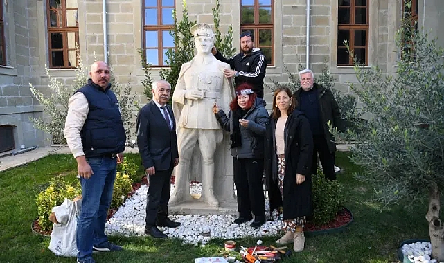 Keşan Belediye Başkanı Özcan, Atatürk Büstü Restorasyonunu Duyurdu!