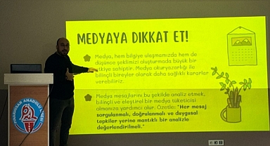 Pınarhisar Meslek Yüksekokulu'ndan Lise Öğrencilerine Medya Okuryazarlığı Eğitimi