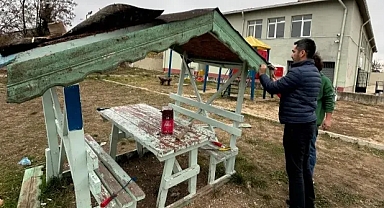 Pınarhisar MYO'dan Köy Okulunu Boyadı ve Çocukların Geleceğini Renklendirdi