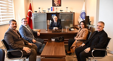 Veteriner Fakültesinde Dekanlık Görevi Devir Teslimi Gerçekleşti