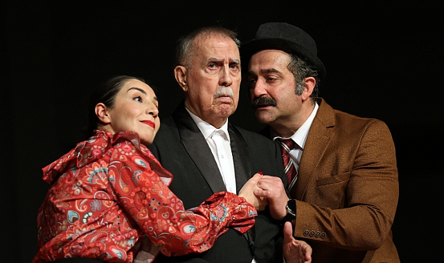 "AŞK ESKİ BİR YALAN" ÇERKEZKÖY'DE SAHNELENDİ