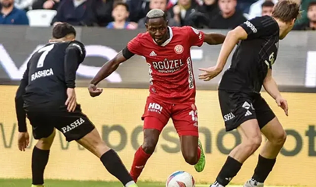 Antalyaspor ve Beşiktaş 1-1'lik Mücadele Nefes Kesti