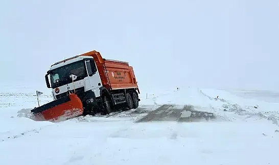 Edirne'de Kar Yağıışı Hayatı Olumsuz Etkileniyor