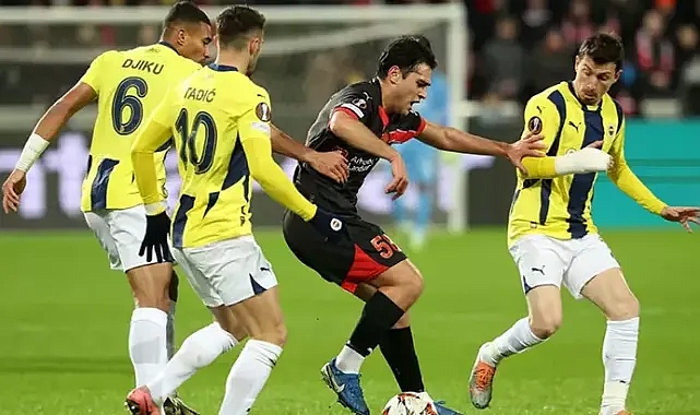 Fenerbahçe, Avrupa Ligi Play-Off Turu’na Kaldı! Midtjylland ile 2-2 Beraberlik Yeterli Oldu